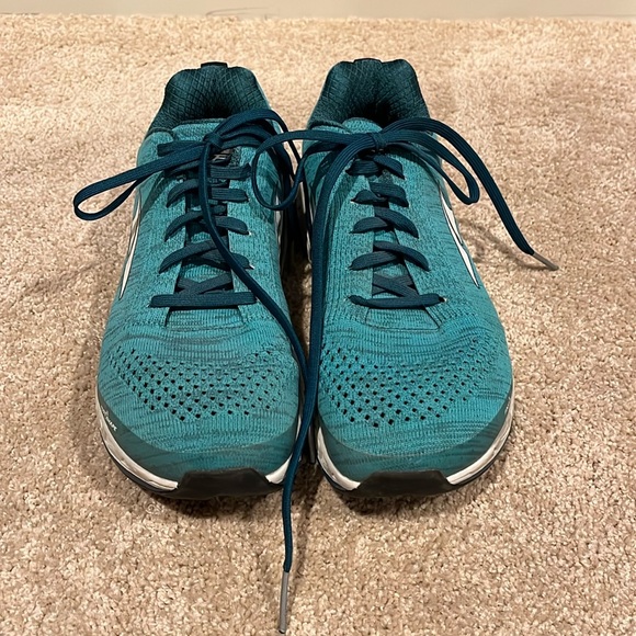 Altra Shoes - Altra Women’s Teal Running Shoe, Size 8.5